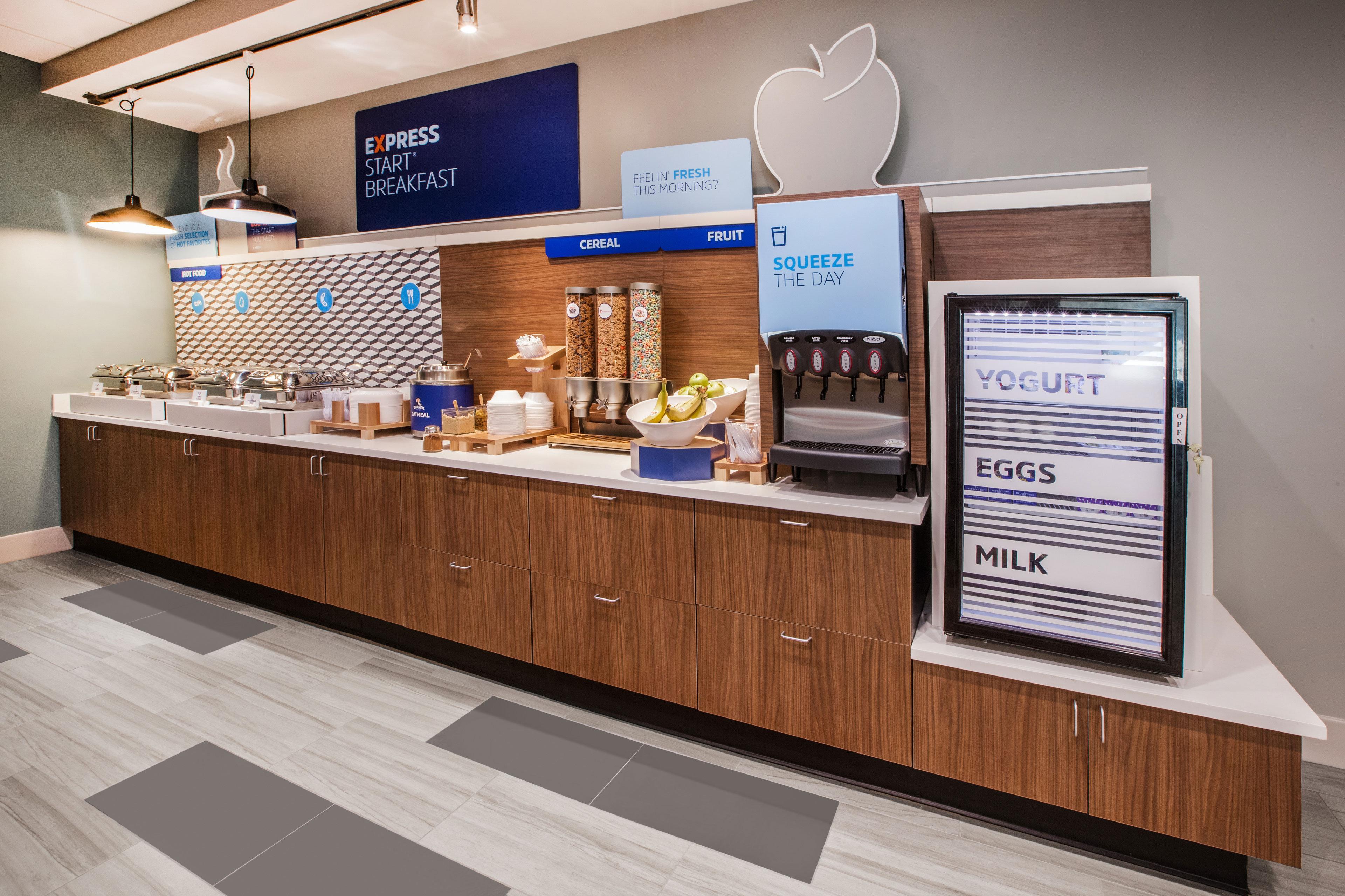 Holiday Inn Express & Suites Wilmington-University Center By Ihg מראה חיצוני תמונה