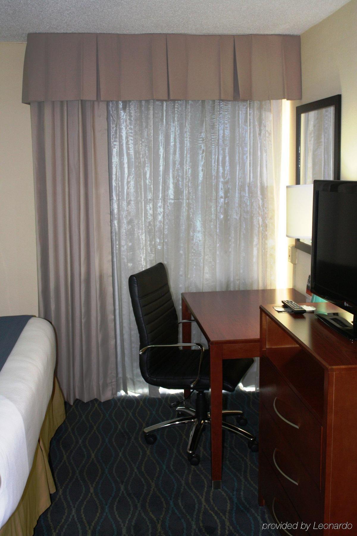 Holiday Inn Express & Suites Wilmington-University Center By Ihg מראה חיצוני תמונה