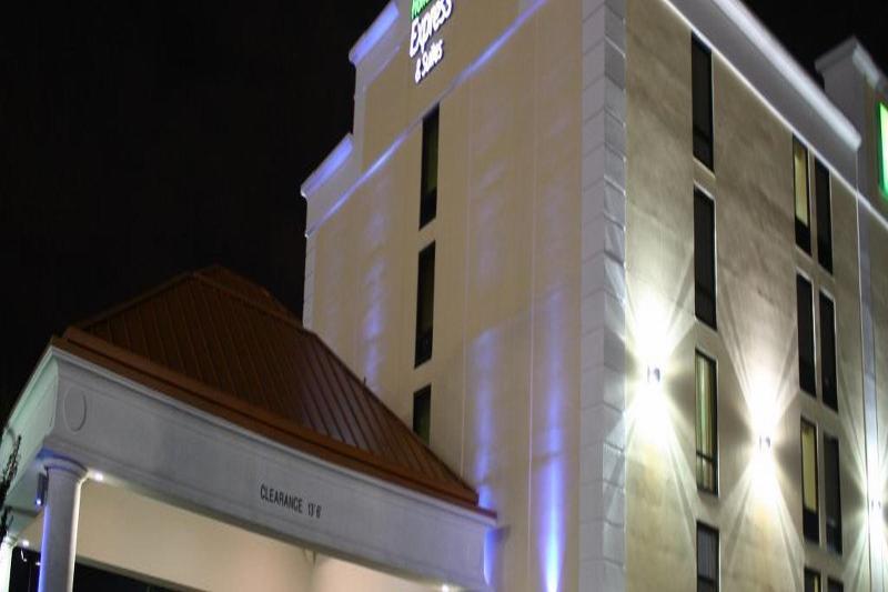 Holiday Inn Express & Suites Wilmington-University Center By Ihg מראה חיצוני תמונה