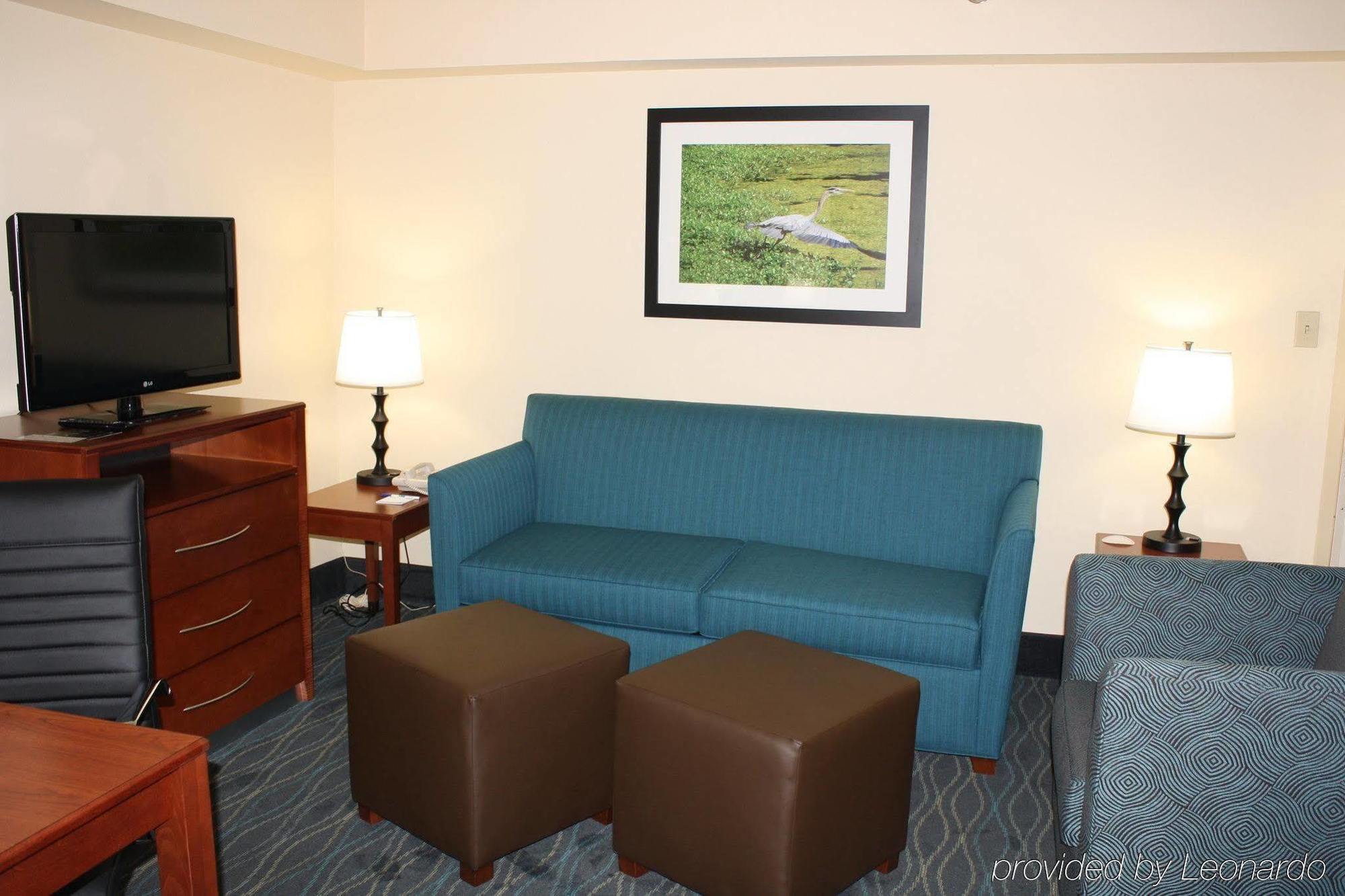 Holiday Inn Express & Suites Wilmington-University Center By Ihg מראה חיצוני תמונה