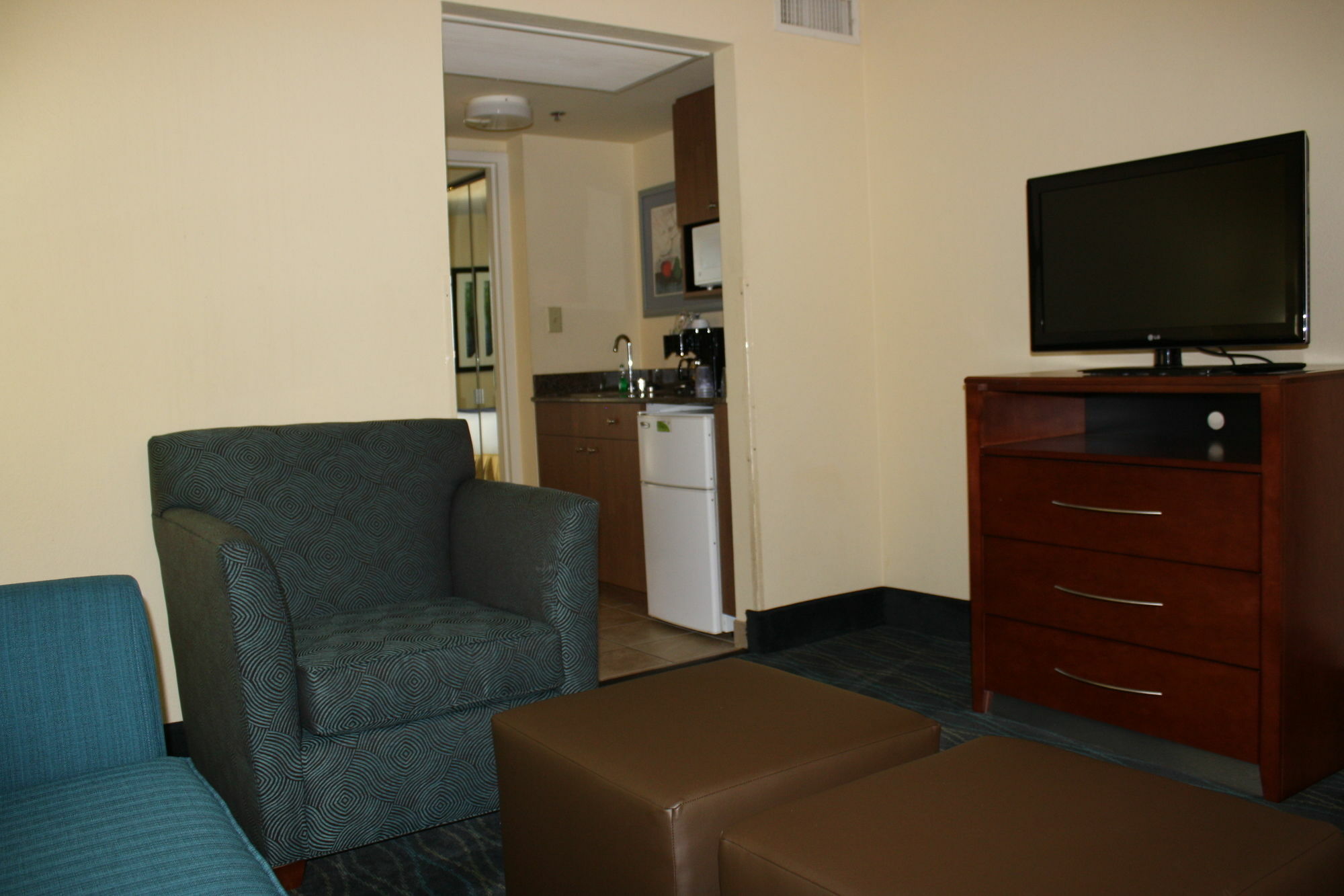 Holiday Inn Express & Suites Wilmington-University Center By Ihg מראה חיצוני תמונה