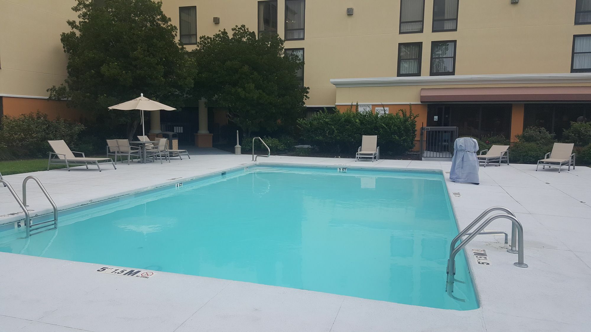 Holiday Inn Express & Suites Wilmington-University Center, An Ihg Hotel מראה חיצוני תמונה