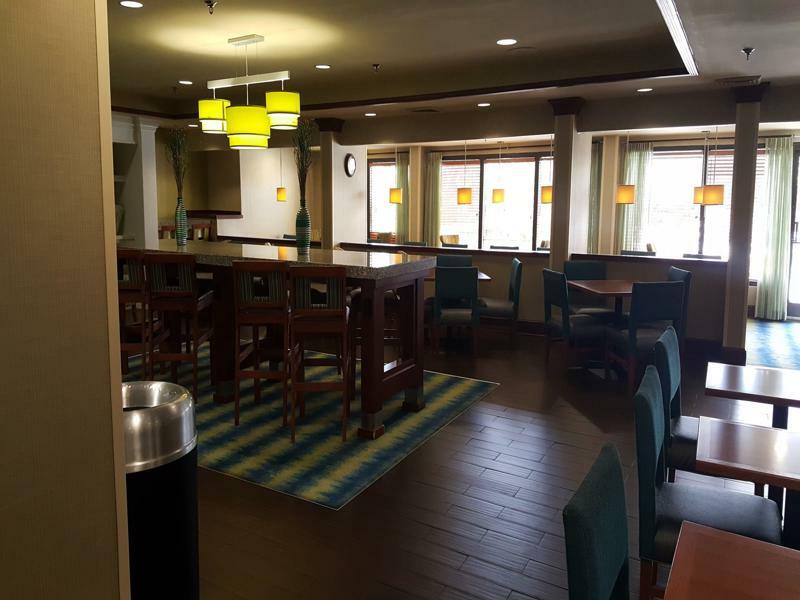 Holiday Inn Express & Suites Wilmington-University Center By Ihg מראה חיצוני תמונה